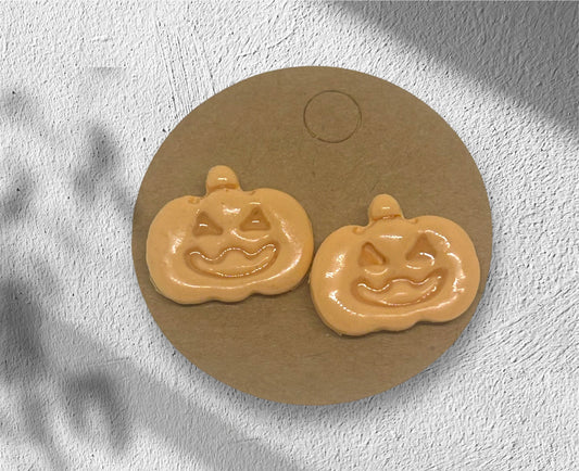 Pumpkin studs